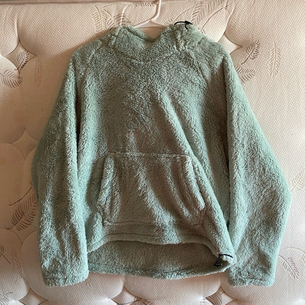 ✨VS PINK MINT GREEN SHERPA HOODIE✨
